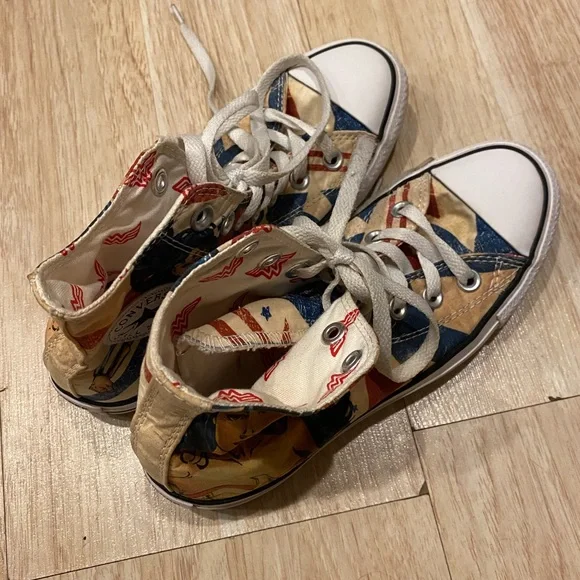 Converse Allstar Chuck Taylor unisex high top “Wonder Woman” sneakers - Picture 2 of 16
